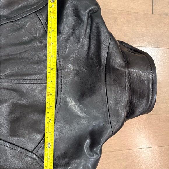 Black leather Danier jacket - Picture 9 of 11